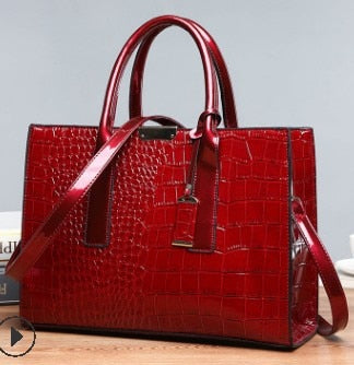 Womens Crocodile Tote Real Patent Leather Handbag Luxury Designer Ladies Alligator bags Retro Shoulder Purse pattern